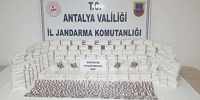 Yol kontrolünde durdurulan araçta uyuşturucu hap ele geçirildi