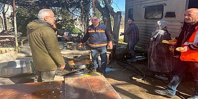 Yük trenleri deprem bölgelerine yardım taşımaya devam ediyor