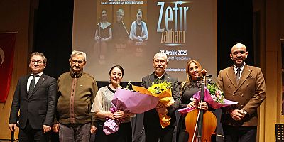 ‘Zefir Zamanı’ konseri müzikseverlerle buluştu 