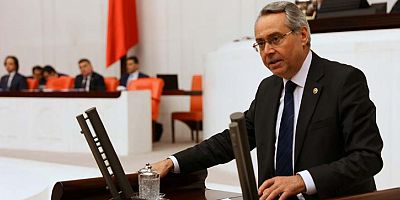 Zeybek: AKP yaşanan olaylardan ders almıyor