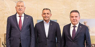 Zeydan Karalar ve Muhittin Böcek'ten Başkan Kara'ya ziyaret