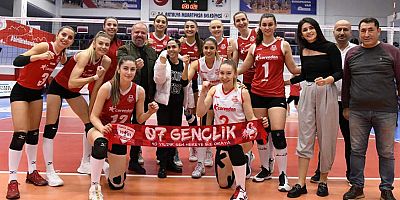 Zirvede tamamladı