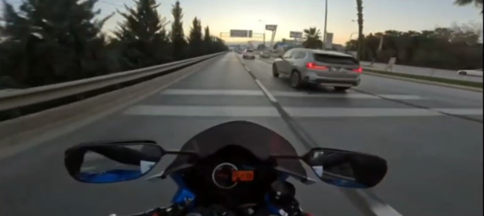 Trafik Kural İhlali Yapan ve Görüntüleri Sosyal Medyada Paylaşan Motosiklet Sürücüsüne cezai işlem uygulandı