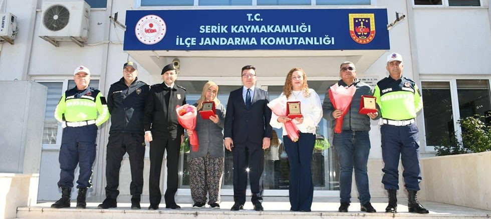 Trafikte Duyarlı Sürücülere Plaket Verildi