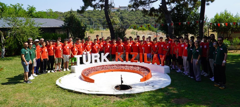 Türk Kızılay yaz boyunca 53 ilden gençleri ağırlıyor