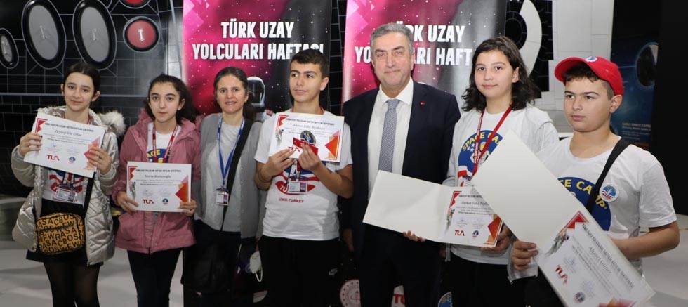 Türk Uzay Yolcuları Programı'na seçilen 100 öğrenci mezun oldu