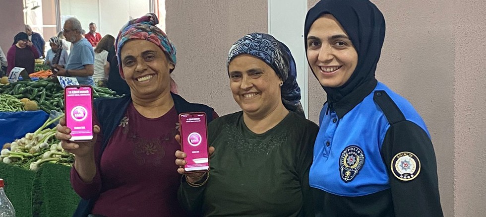 Vatandaşlara KADES Uygulaması Hakkında Bilgilendirme Yapıldı